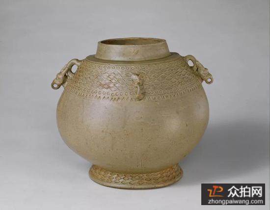 西晋越窑系青釉双系卣，现藏北京故宫博物院